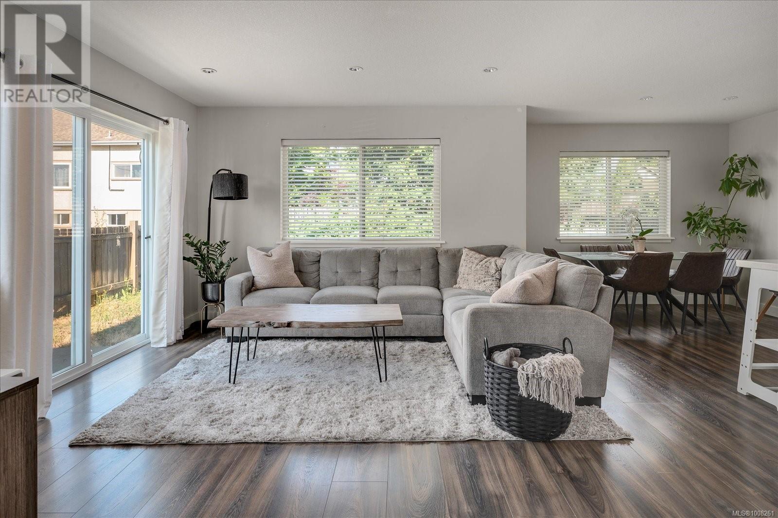 Photo 6 of 148 Victoria Rd, Nanaimo BC