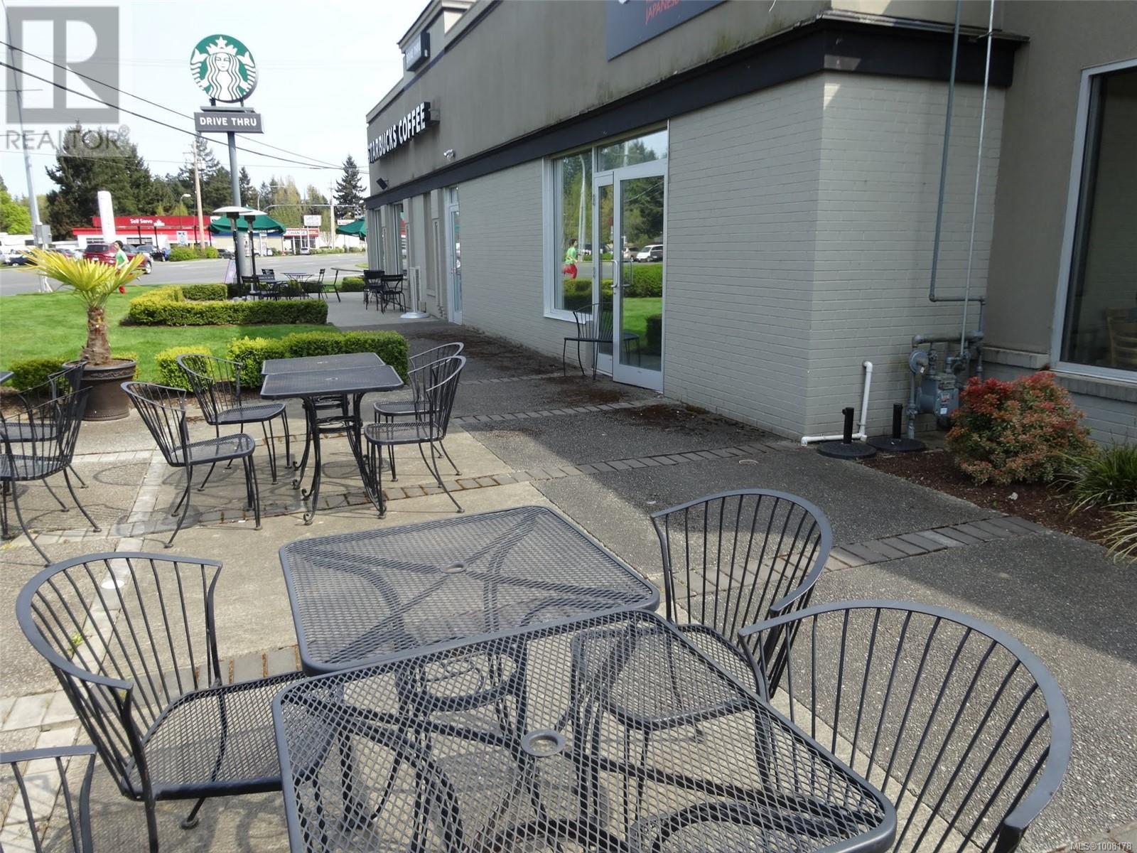 382 Island Hwy E, Parksville