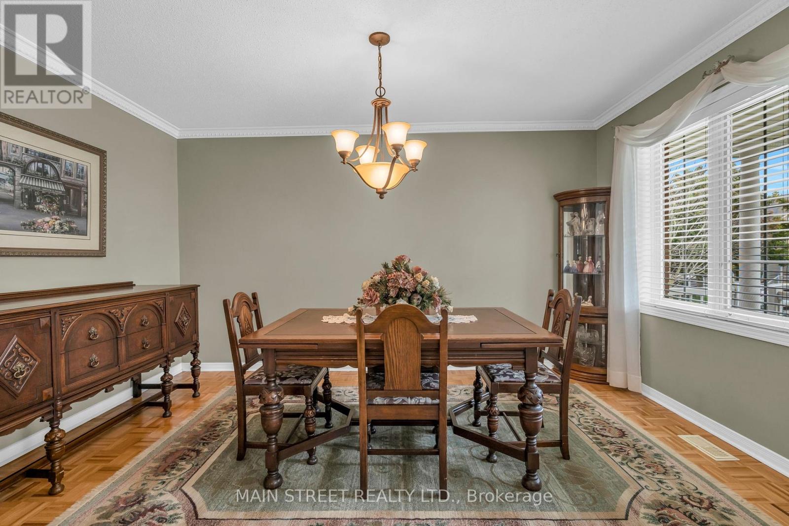 Photo 21 of 69 Brecken Drive, Georgina ON