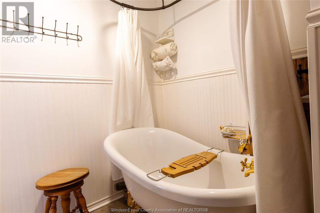 Photo 13 of 2426 Francois Road, Windsor ON