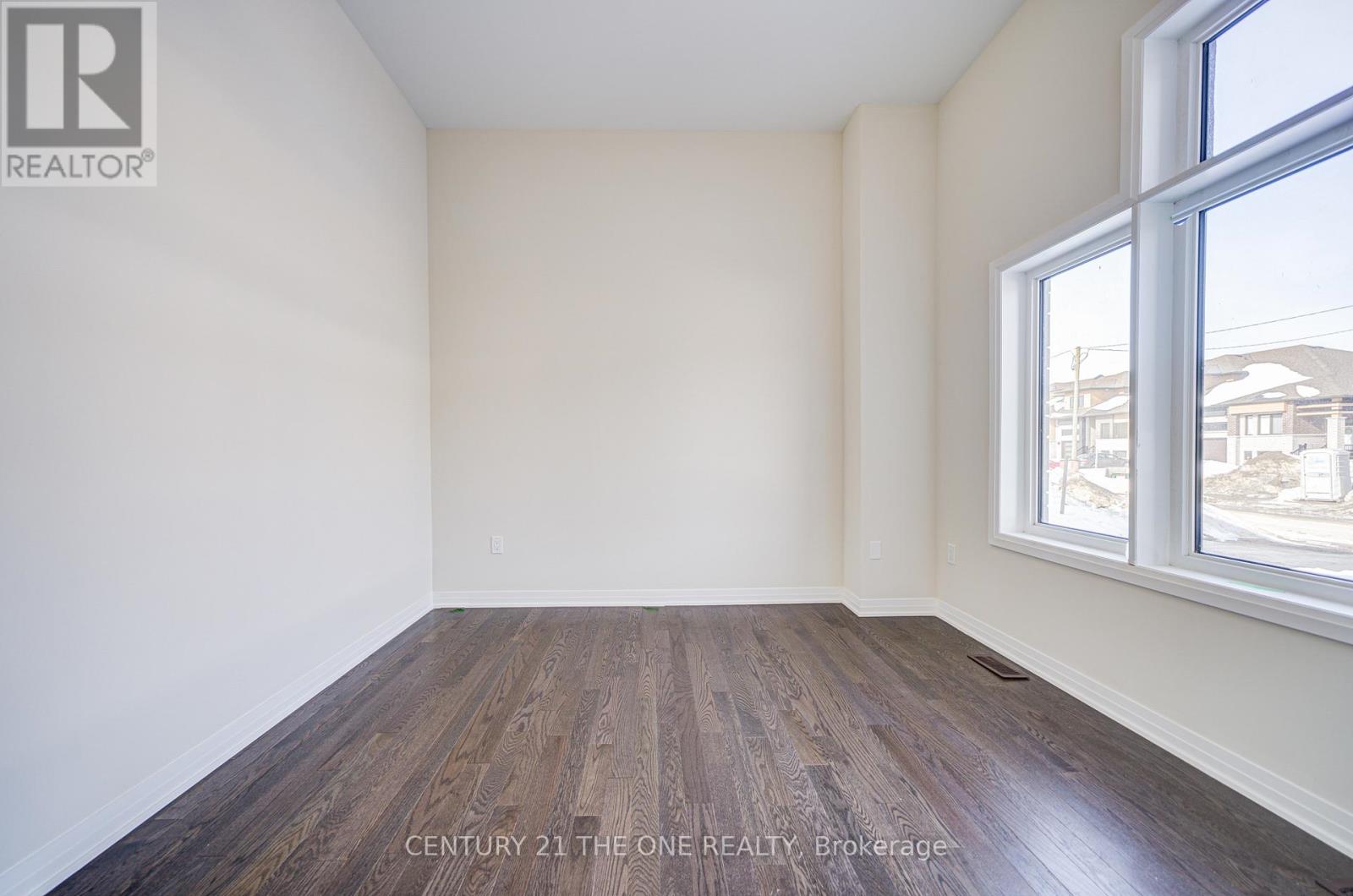 Photo 4 of 3045 Sandy Acres, Severn ON