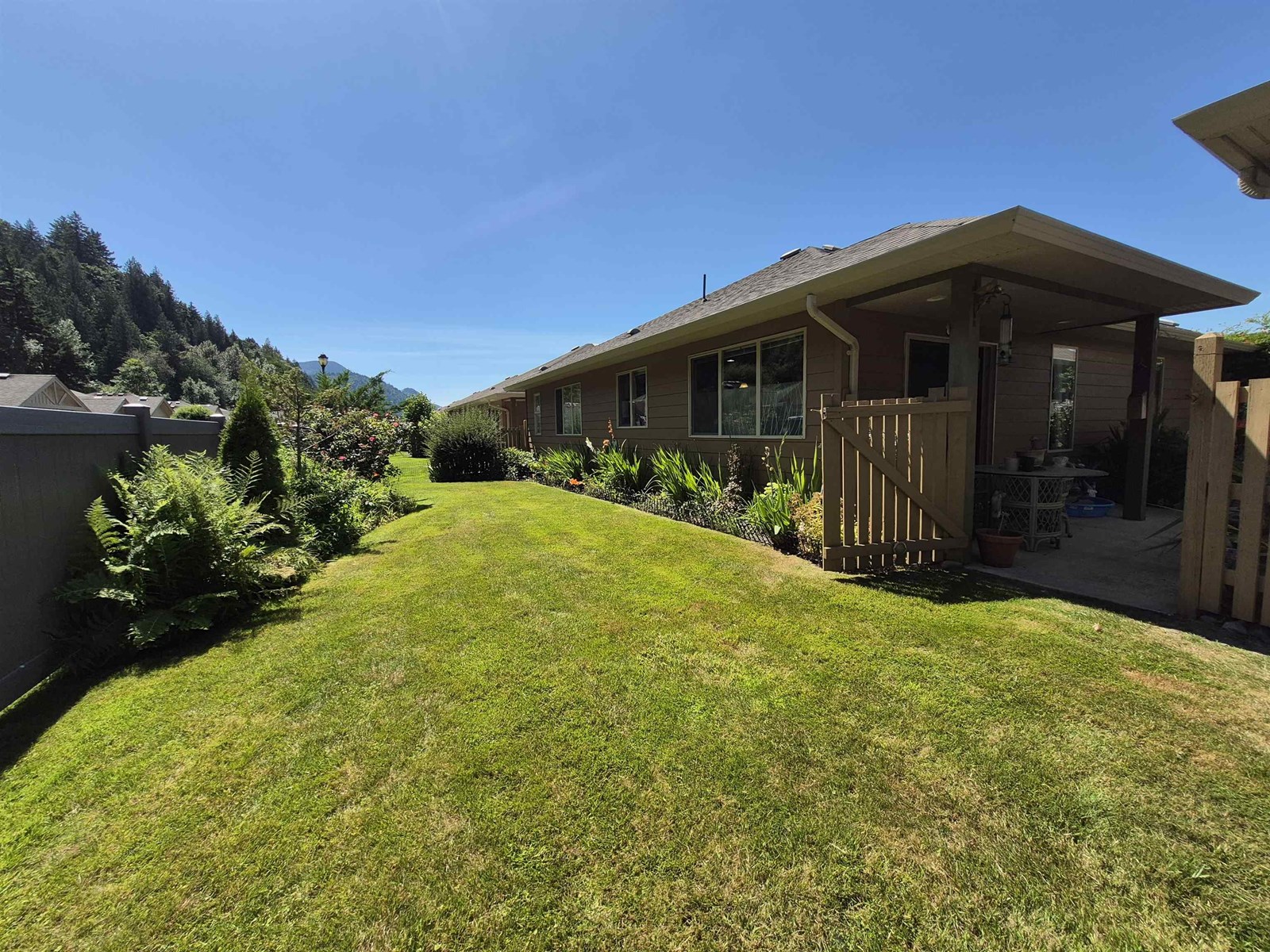 Photo 7 of 100 46000 Thomas Road Vedder Crossing, Chilliwack BC
