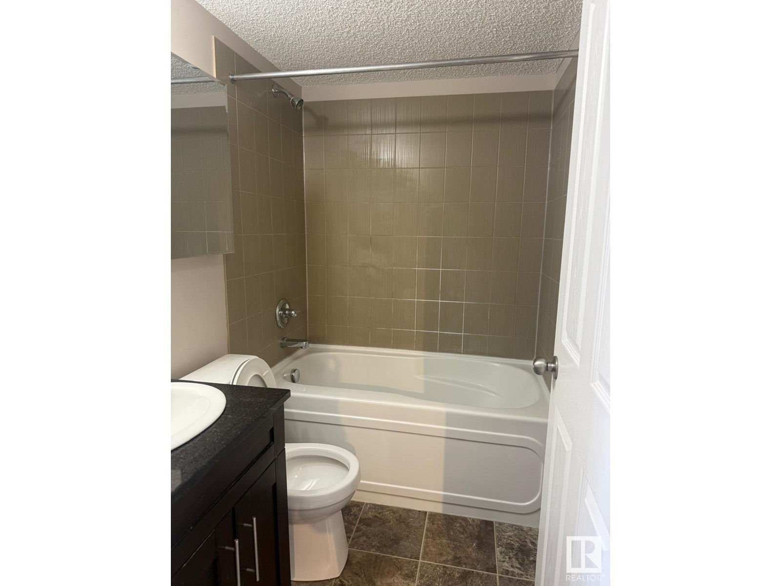 Photo 9 of 303 1060 Mcconachie Bv Nw, Edmonton AB