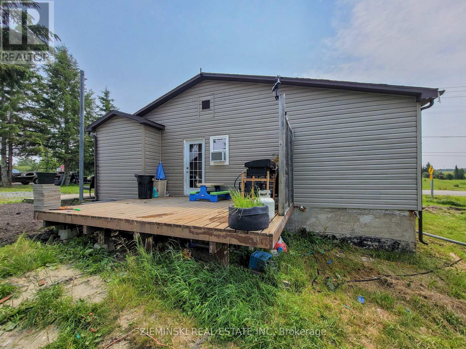 Photo 12 of 1058 572 Highway, Black River Matheson ON