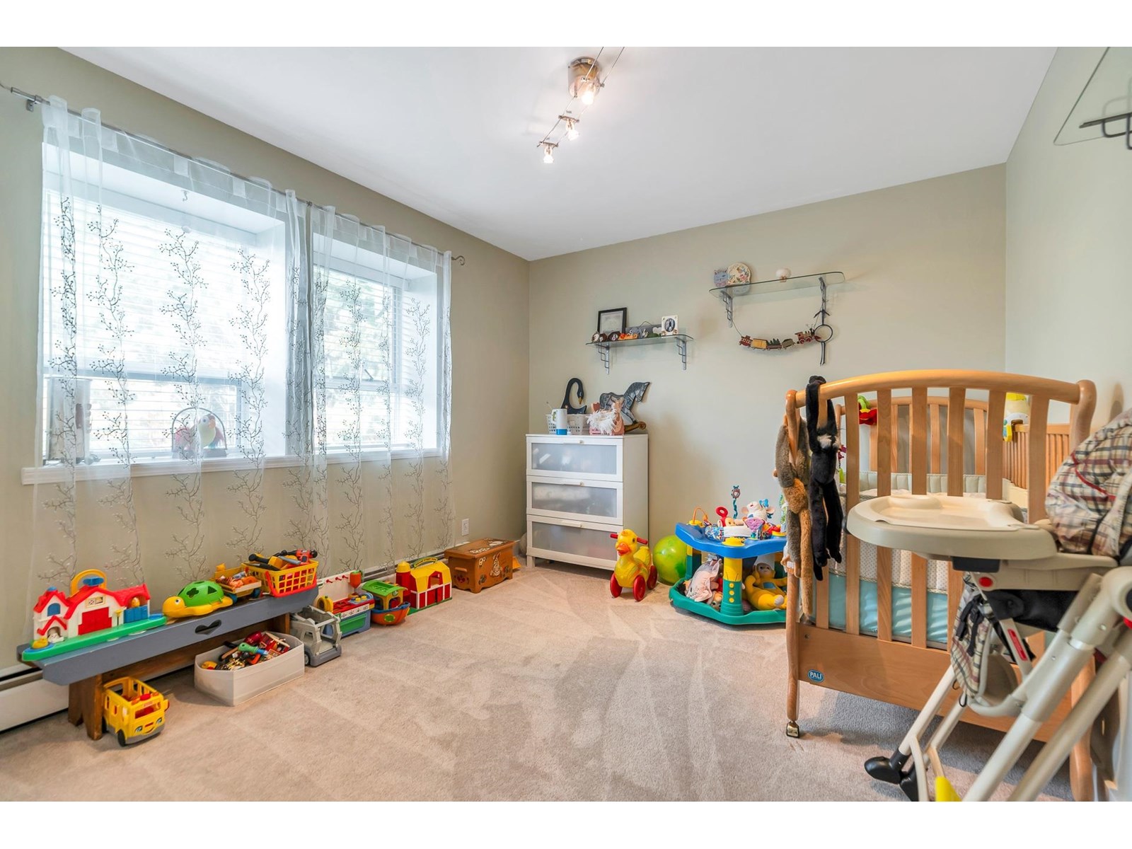 Photo 15 of 7549 149 A Street, Surrey BC