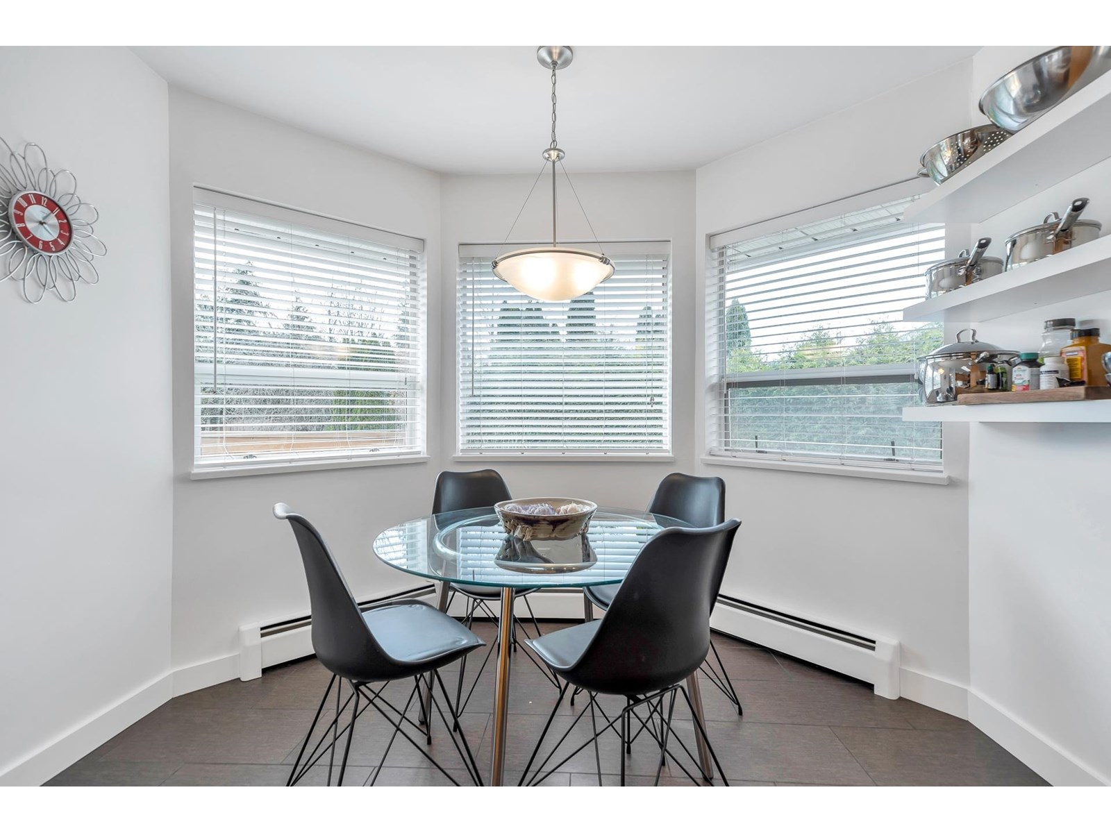 Photo 8 of 7549 149 A Street, Surrey BC