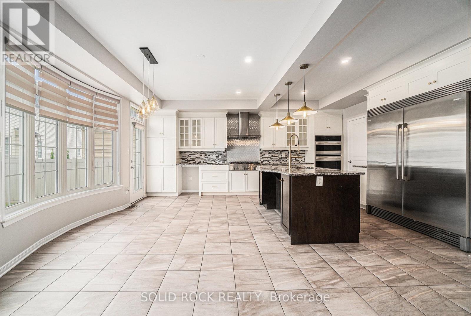 Photo 7 of 173 Culloden Crescent, Ottawa ON