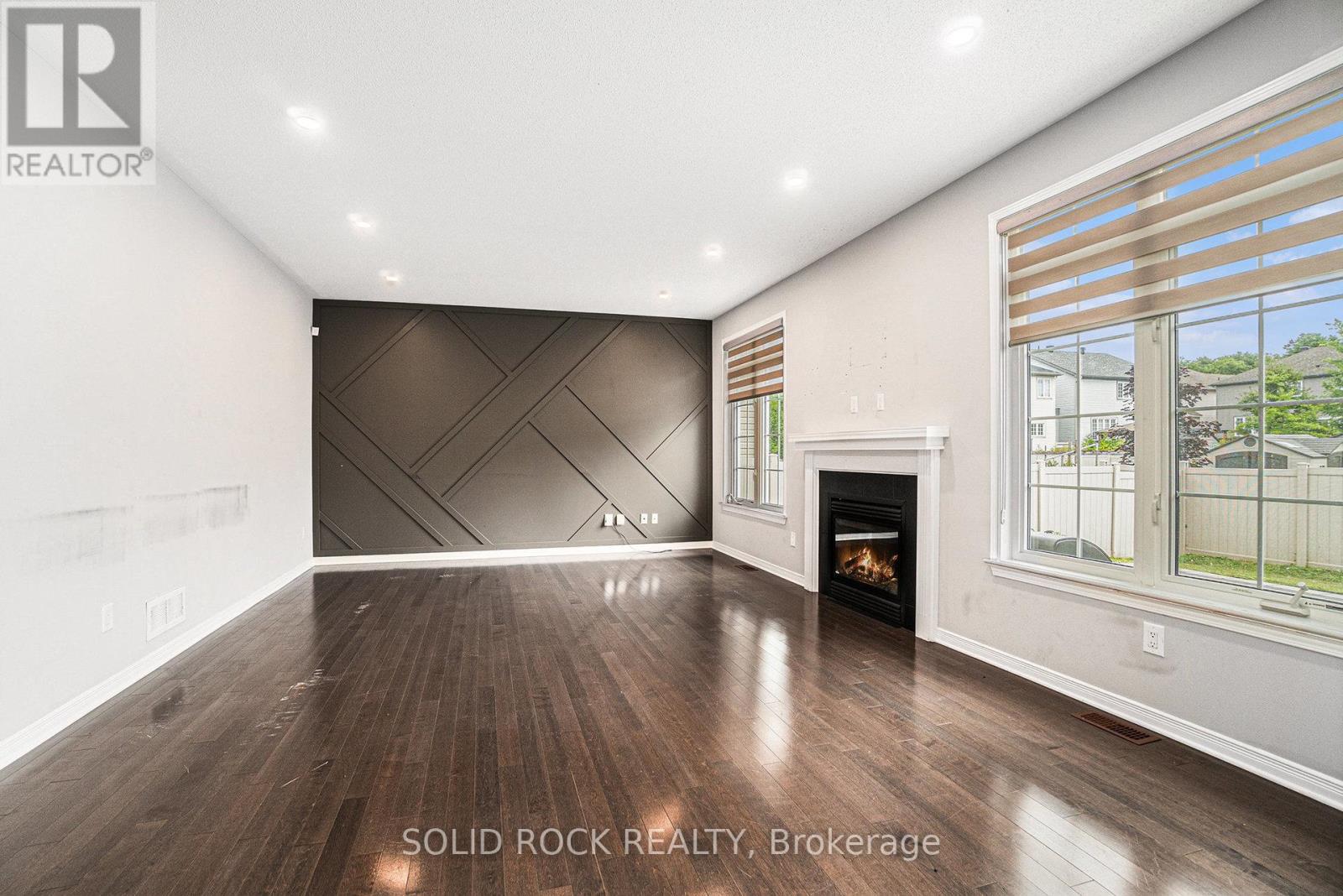 Photo 6 of 173 Culloden Crescent, Ottawa ON