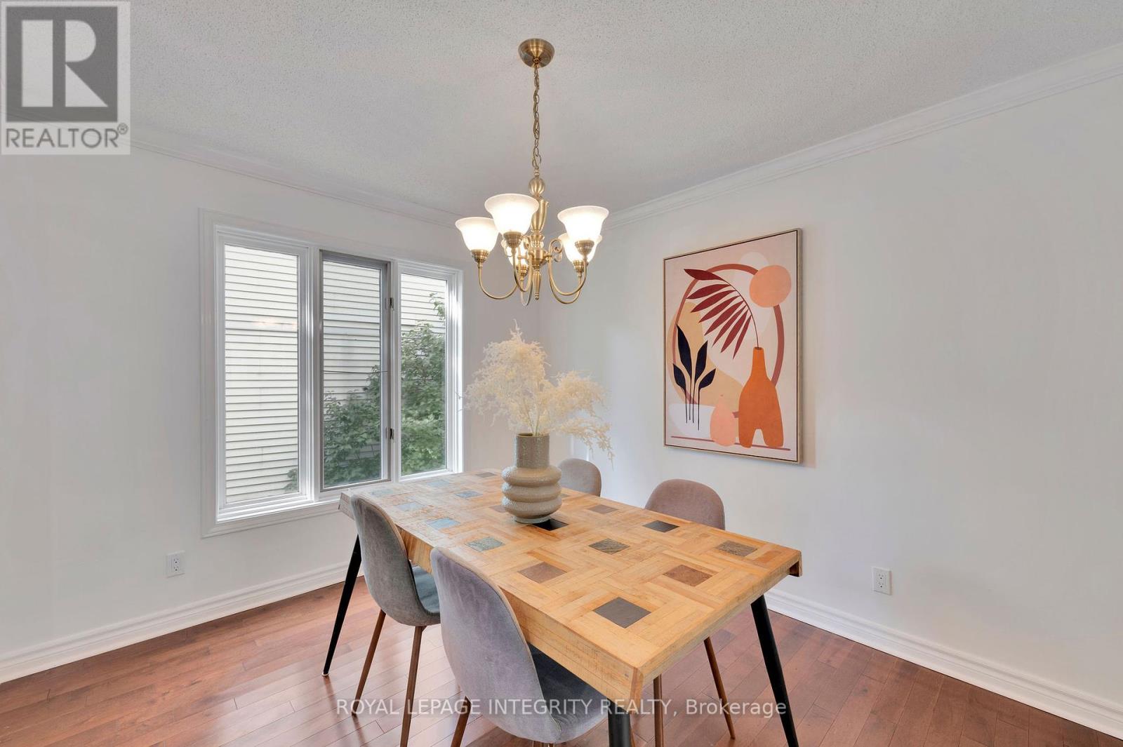 Photo 7 of 223 Mcgibbon Drive, Ottawa ON