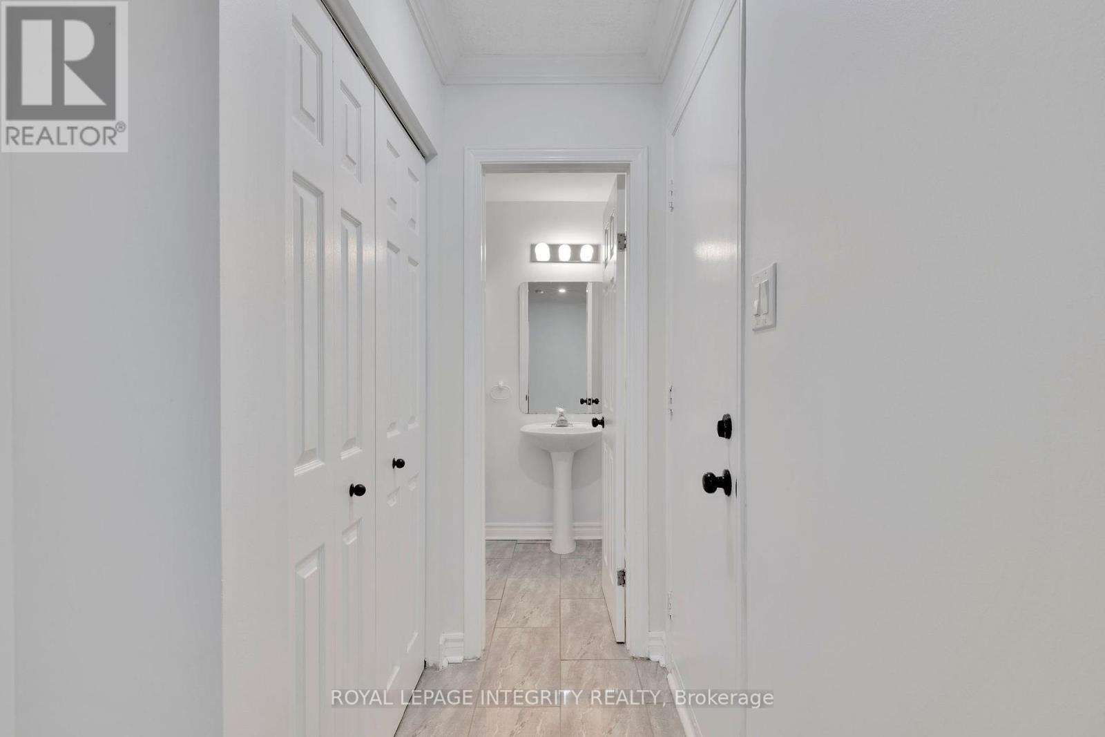 Photo 46 of 223 Mcgibbon Drive, Ottawa ON