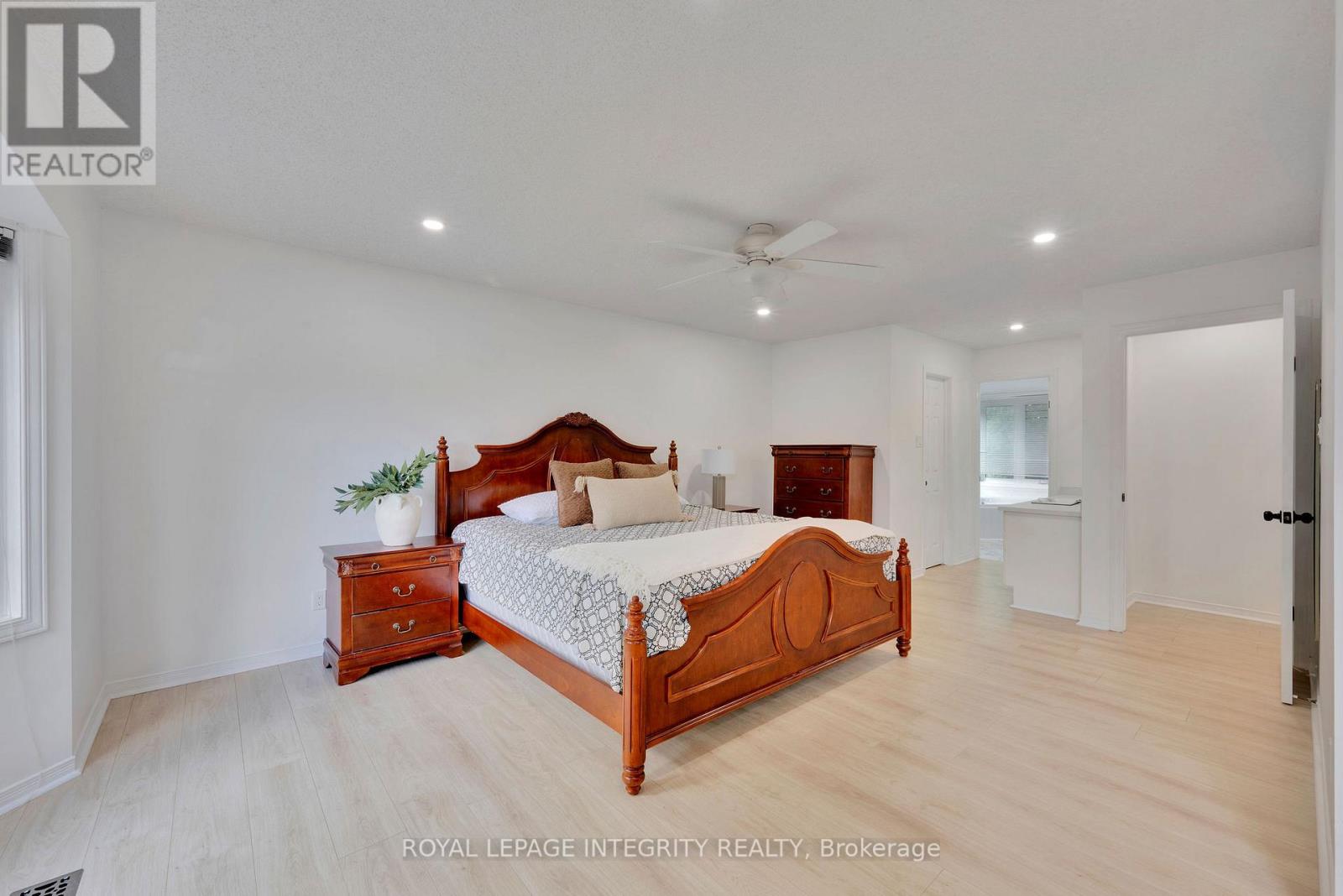 Photo 47 of 223 Mcgibbon Drive, Ottawa ON