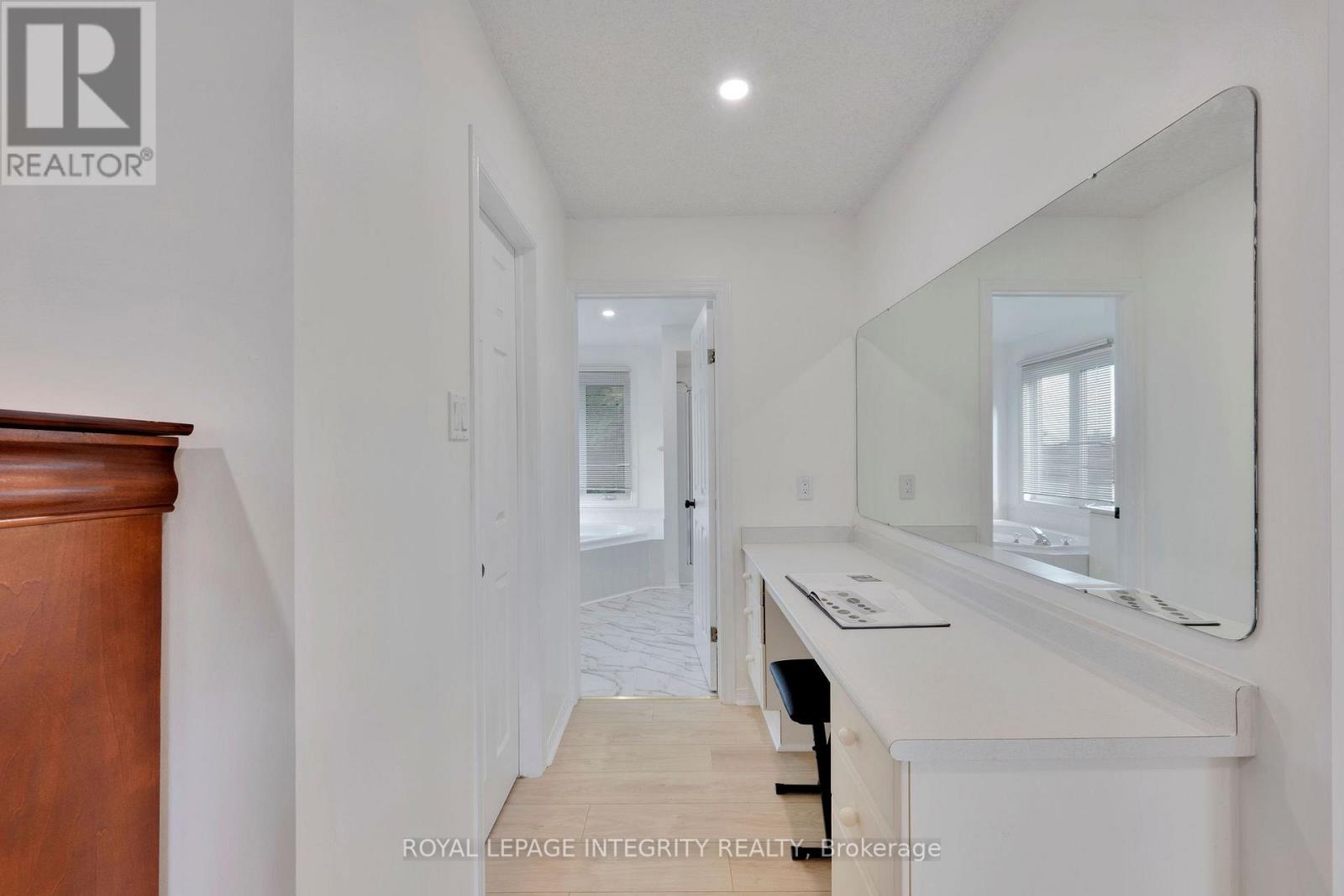 Photo 29 of 223 Mcgibbon Drive, Ottawa ON