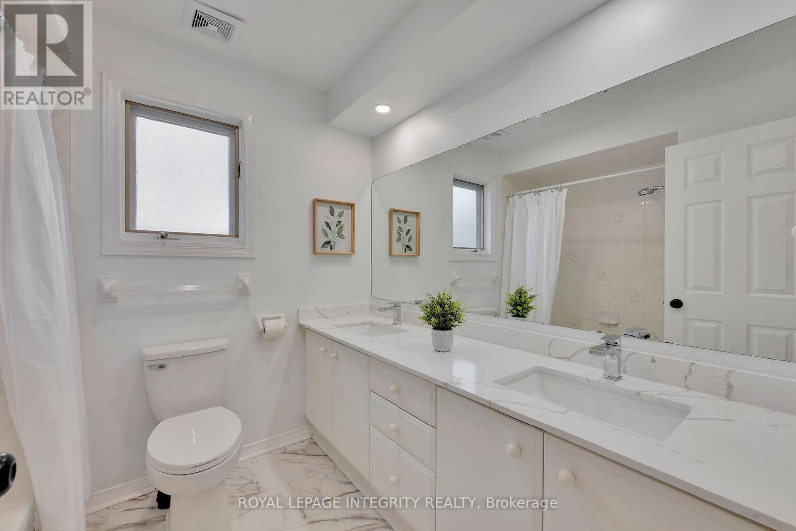 Photo 11 of 223 Mcgibbon Drive, Ottawa ON