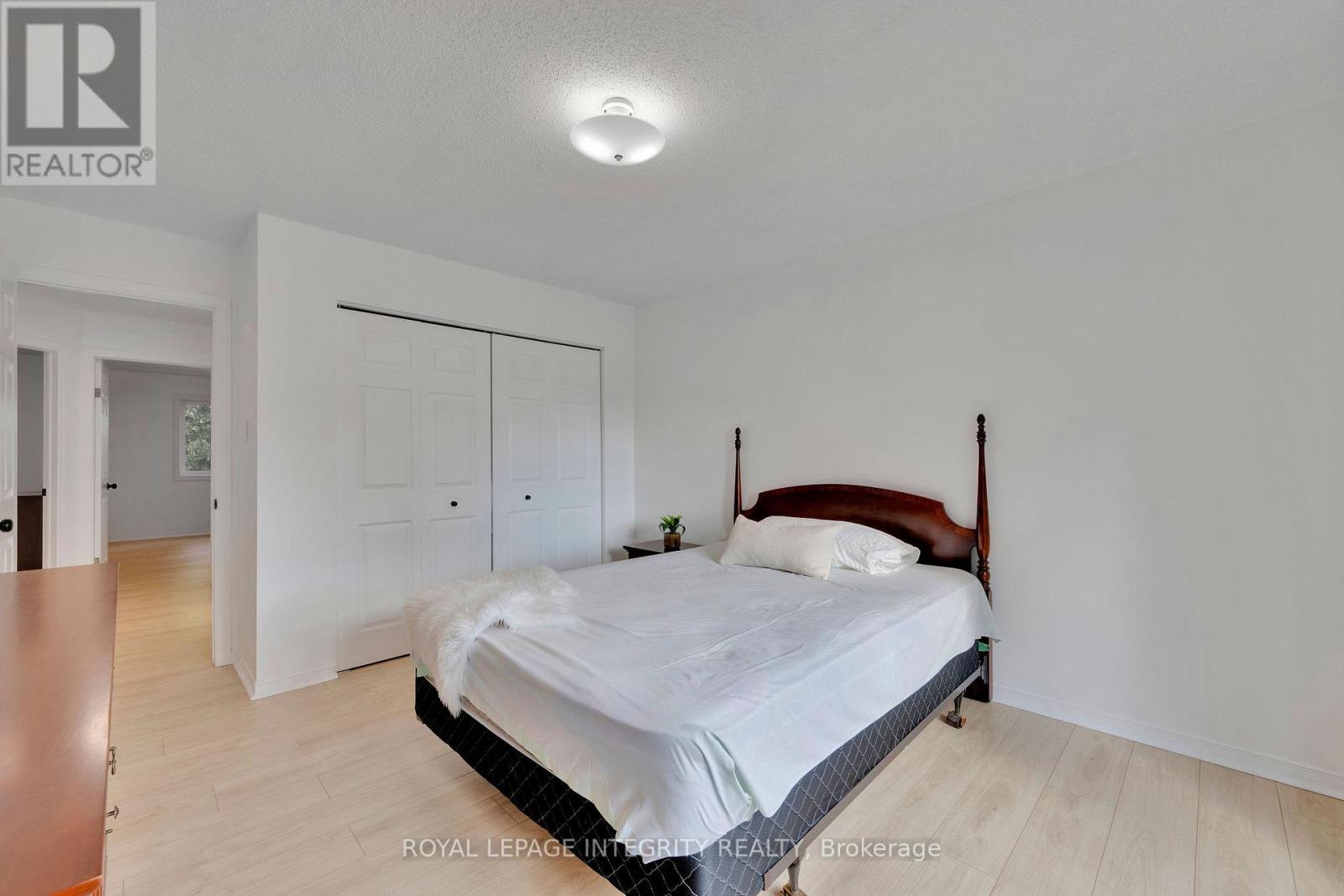 Photo 30 of 223 Mcgibbon Drive, Ottawa ON