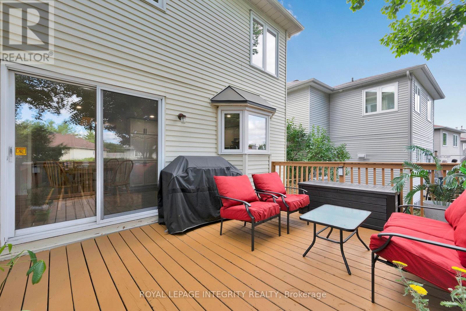 Photo 17 of 223 Mcgibbon Drive, Ottawa ON