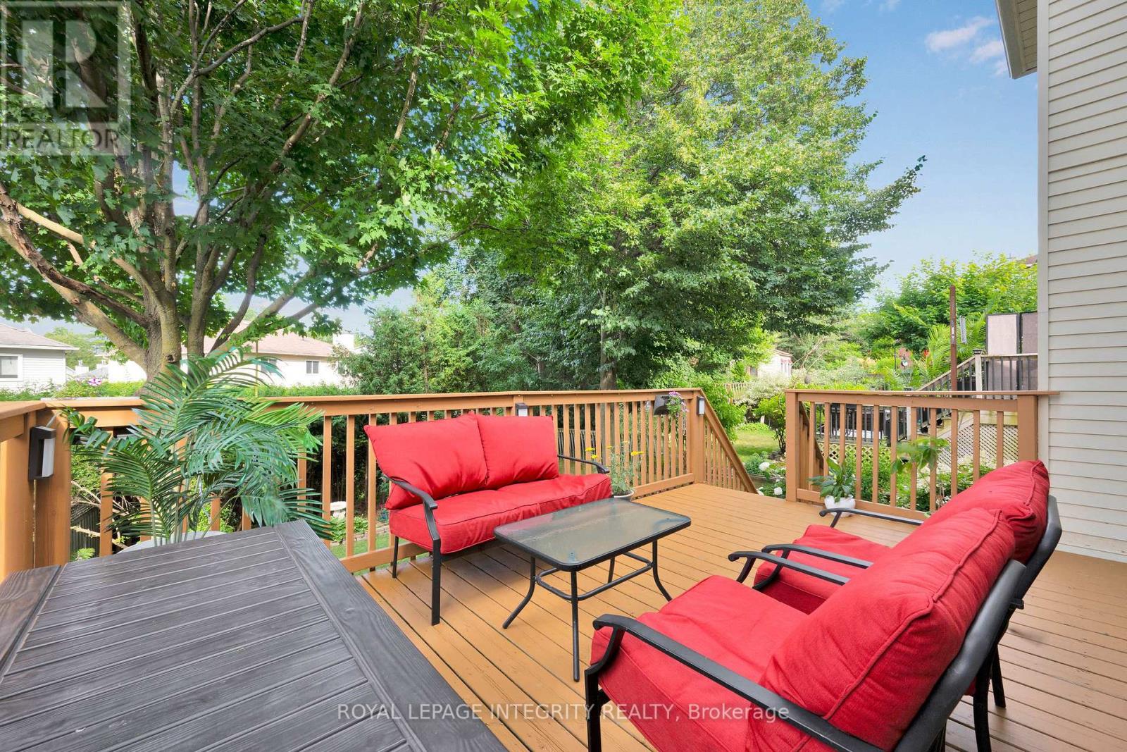 Photo 38 of 223 Mcgibbon Drive, Ottawa ON