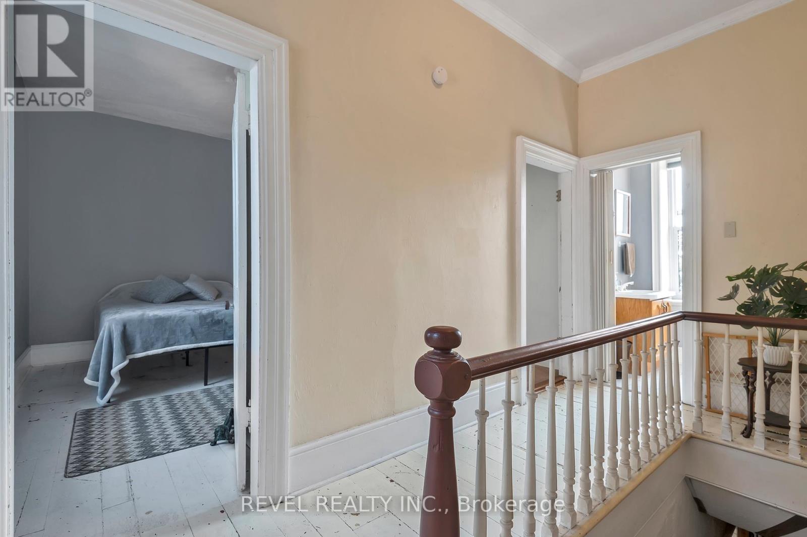 Photo 11 of 351 Hedge Road, Georgina ON