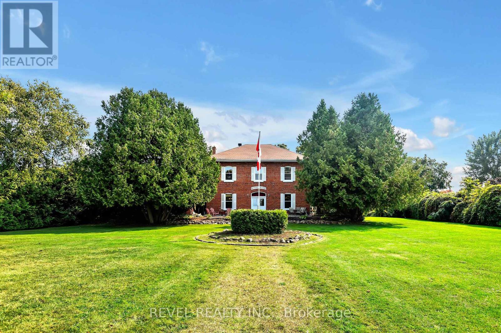 Photo 18 of 351 Hedge Road, Georgina ON