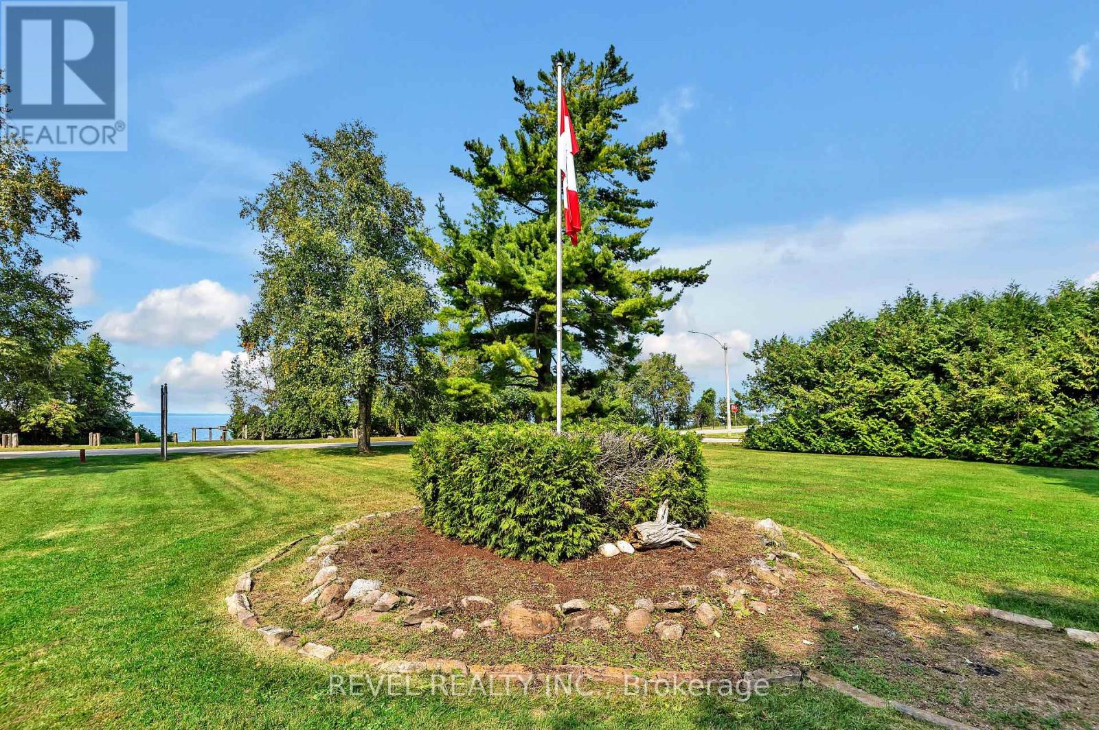 Photo 34 of 351 Hedge Road, Georgina ON