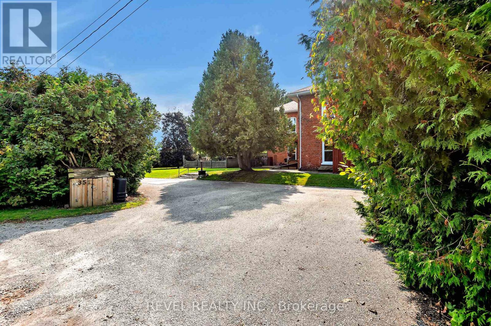 Photo 10 of 351 Hedge Road, Georgina ON