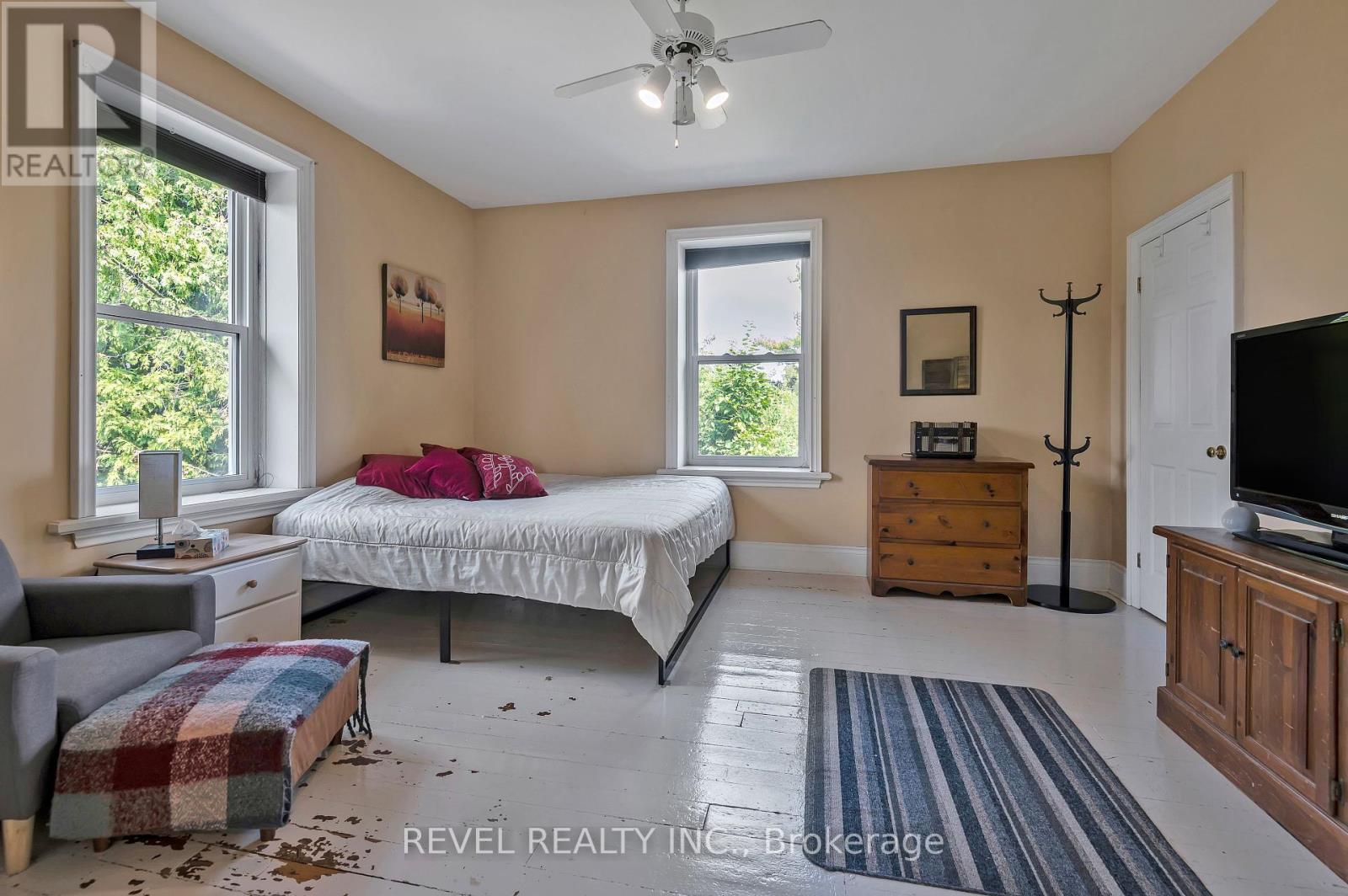 Photo 25 of 351 Hedge Road, Georgina ON