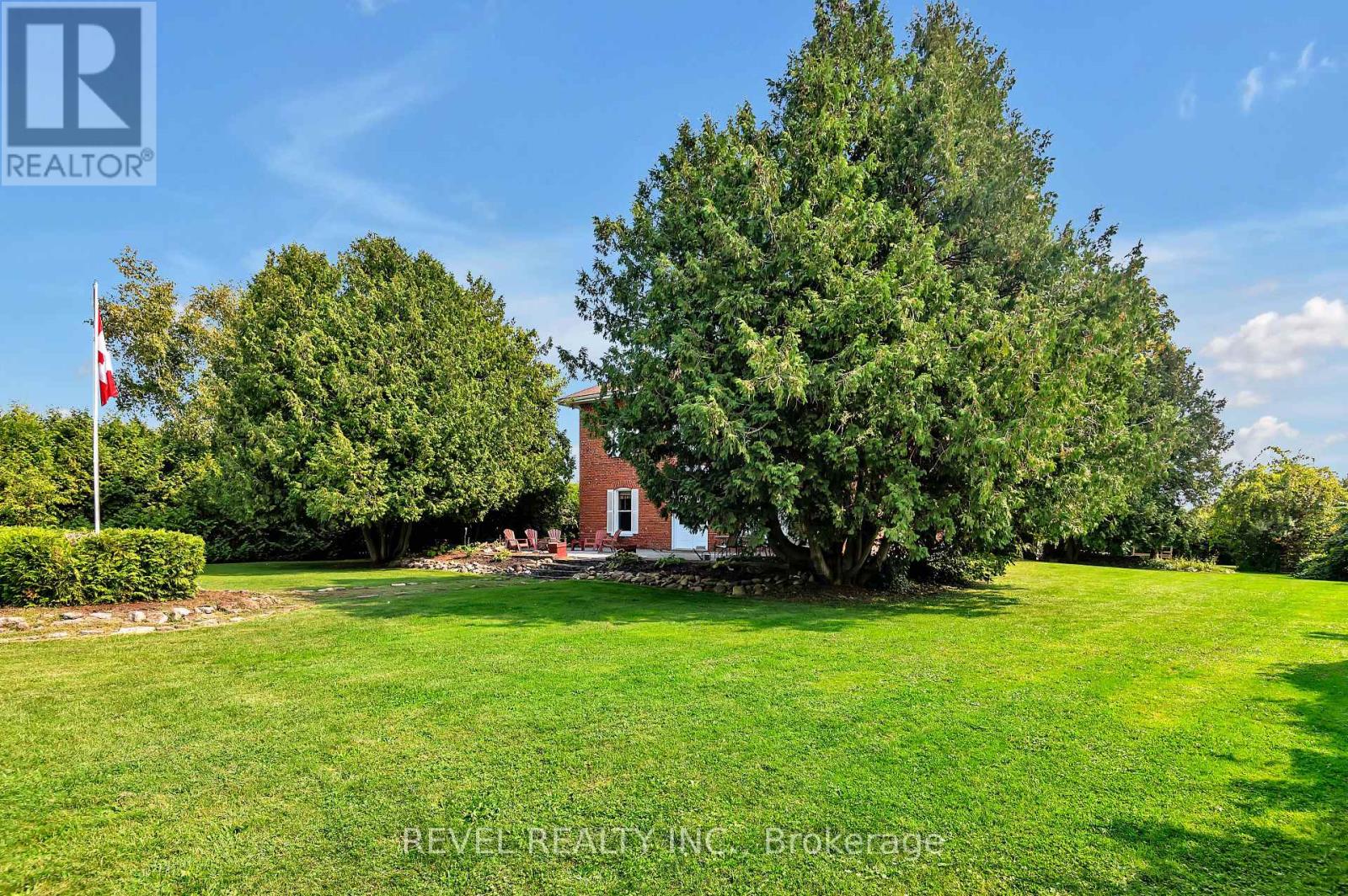 Photo 24 of 351 Hedge Road, Georgina ON