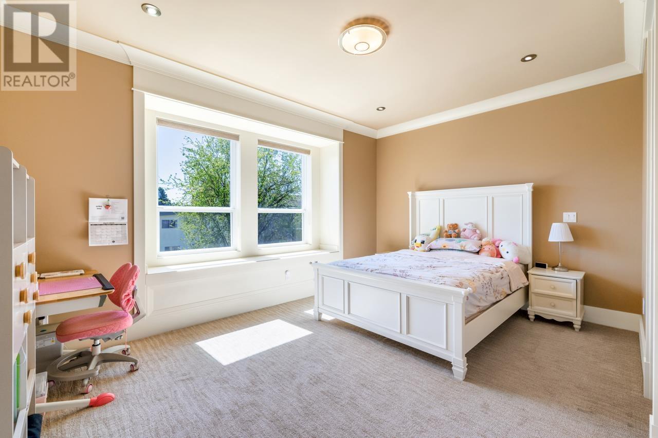 6331 BELLFLOWER Drive, Richmond