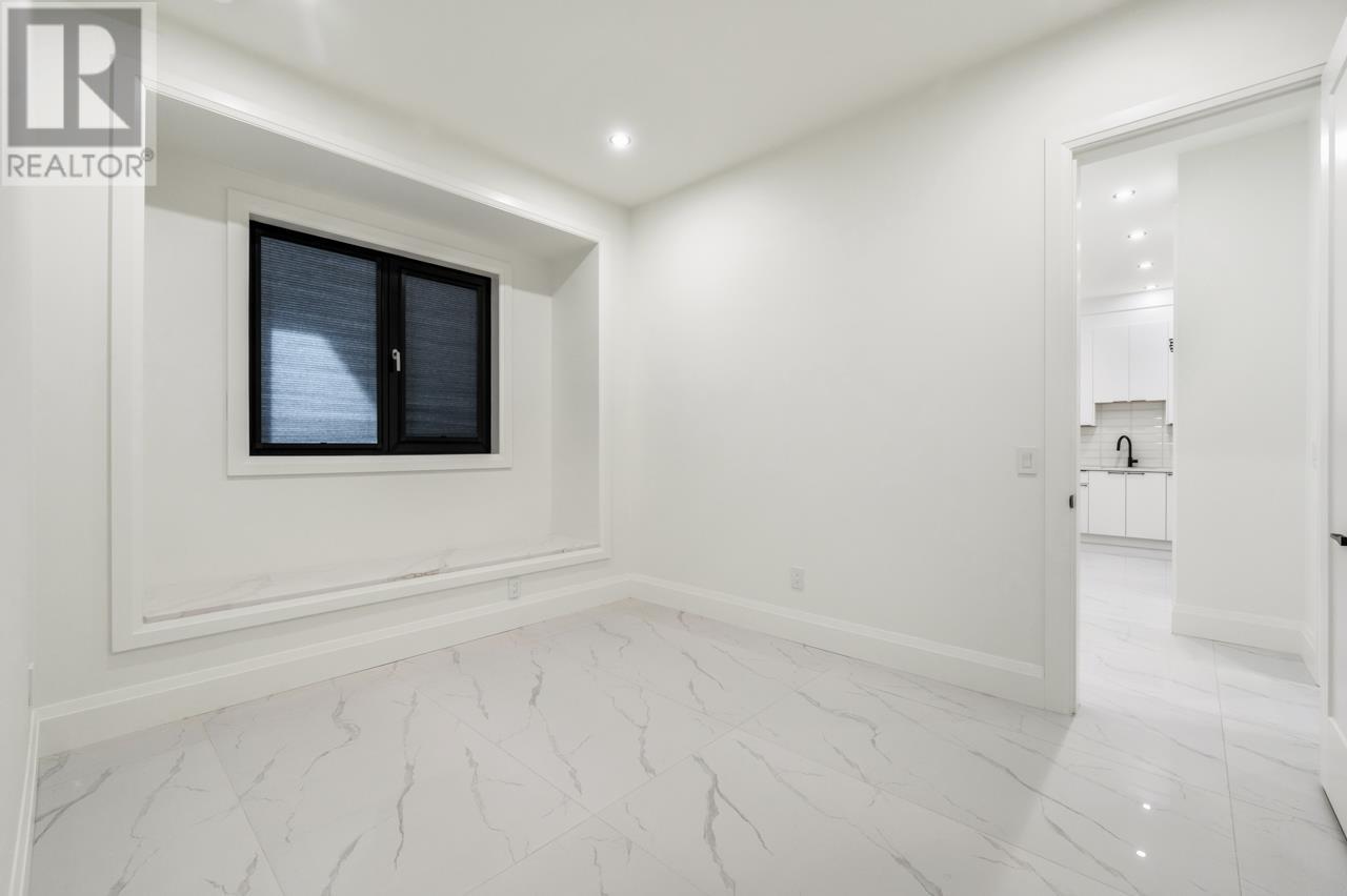 Photo 11 of 11331 No 2 Road, Richmond BC