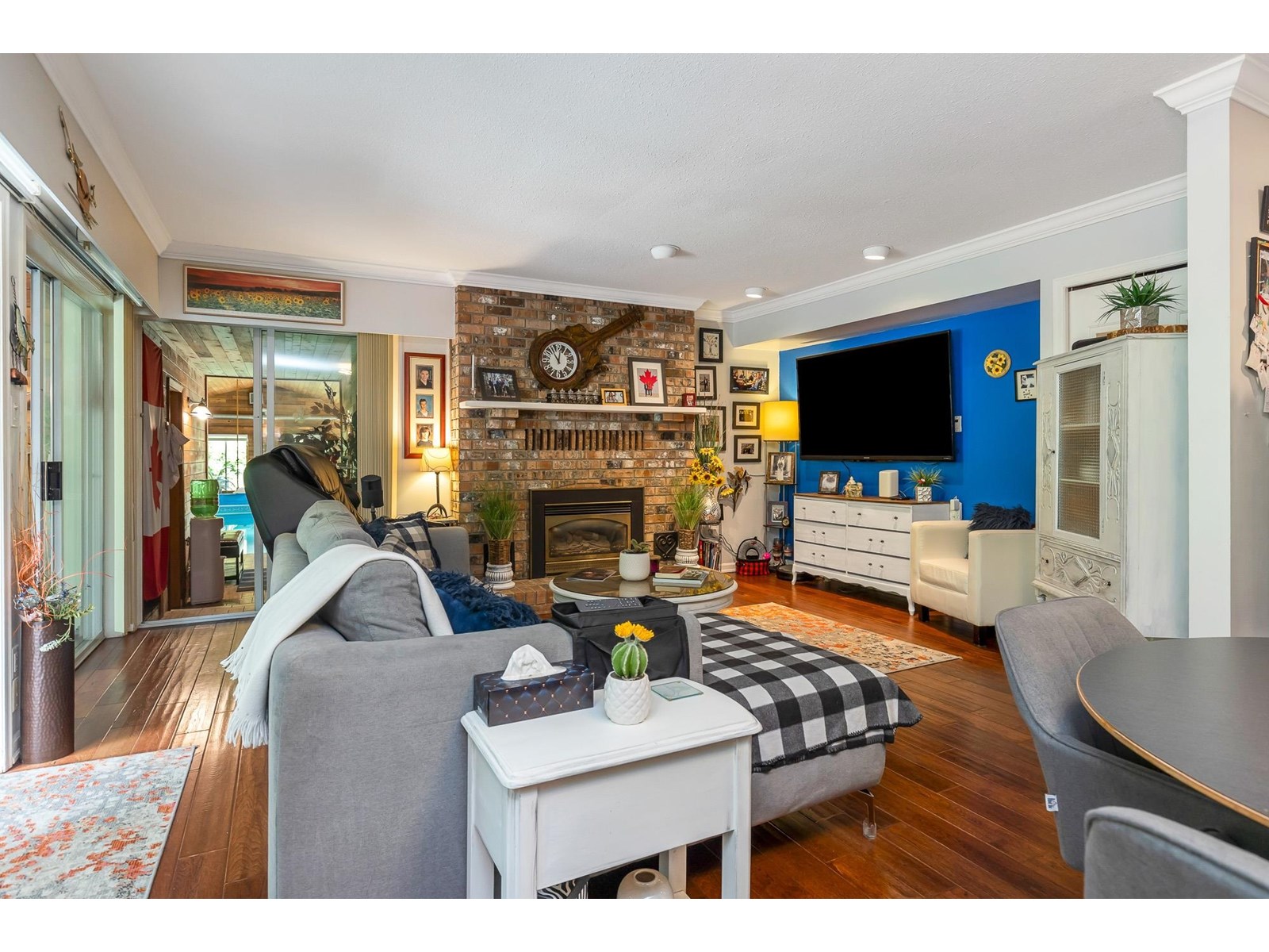 10851 GREENWOOD DRIVE, Mission