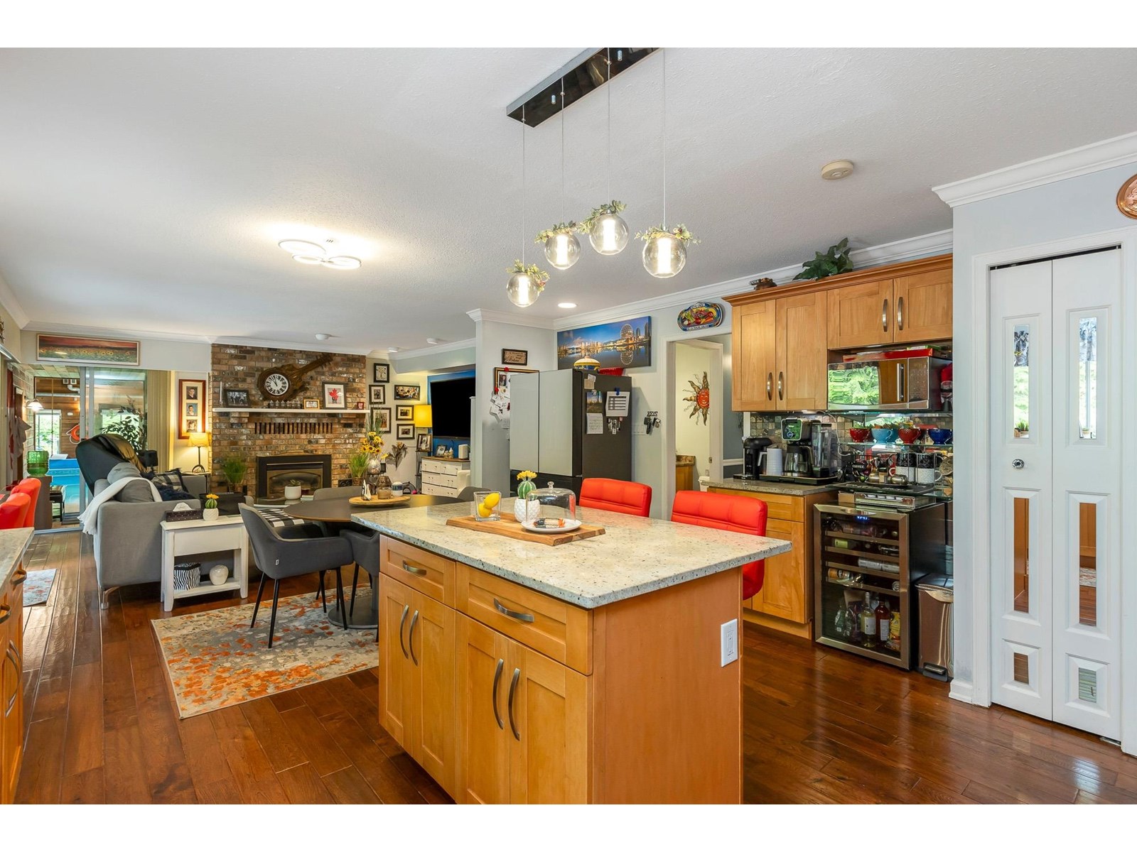 10851 GREENWOOD DRIVE, Mission