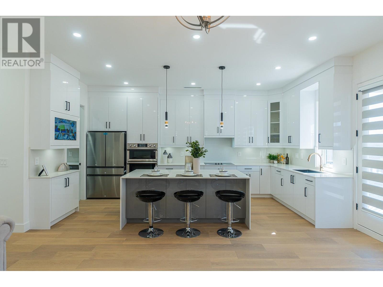 4152 PENDER STREET, Burnaby