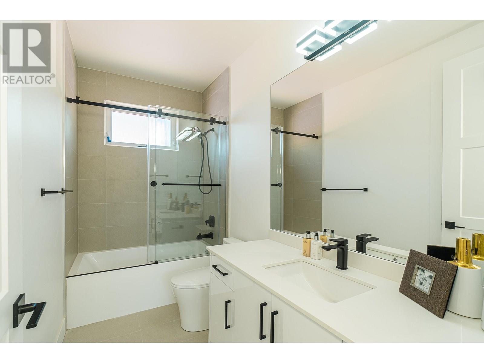 4152 PENDER STREET, Burnaby