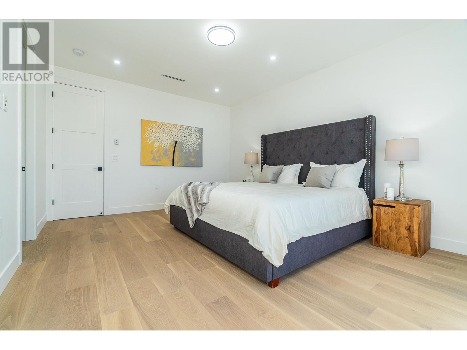 4152 PENDER STREET, Burnaby