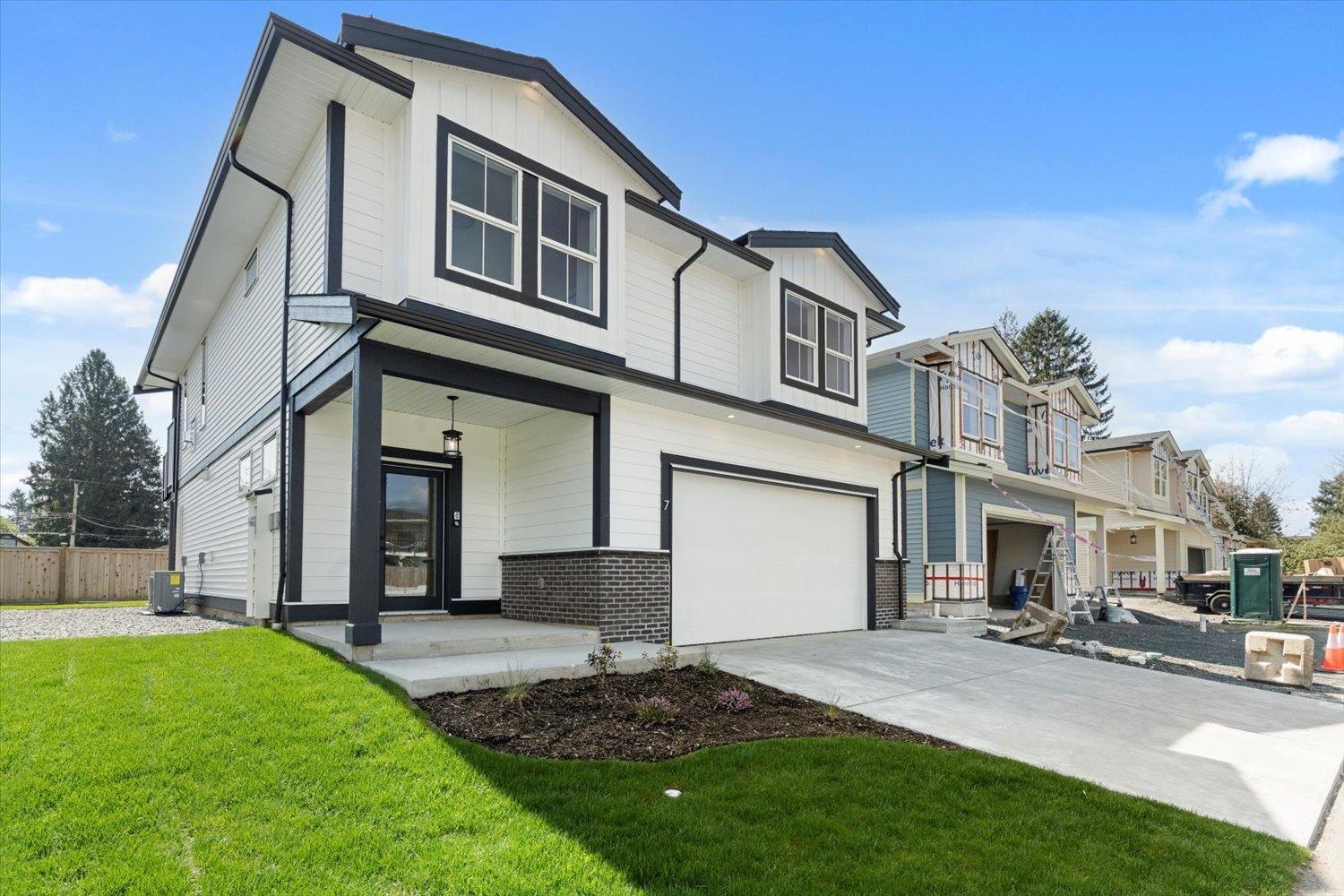 Photo 3 of 7 46058 Bonny Avenue Chilliwack Proper East, Chilliwack BC