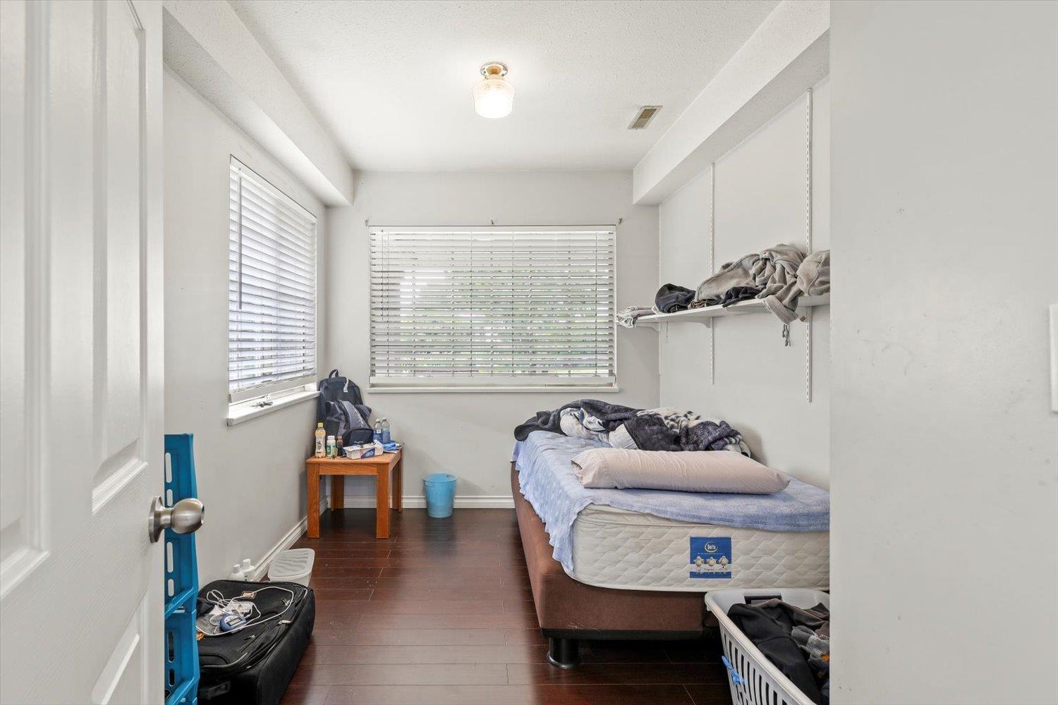 8036 CEDAR STREET, Mission