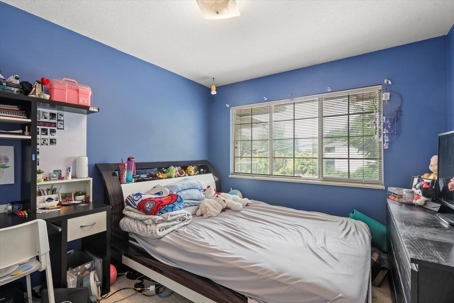 8036 CEDAR STREET, Mission