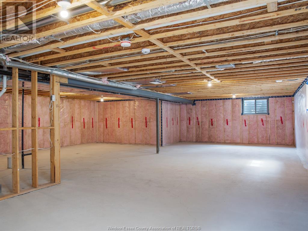 Photo 19 of 69 Callams Bay Crescent, Amherstburg ON