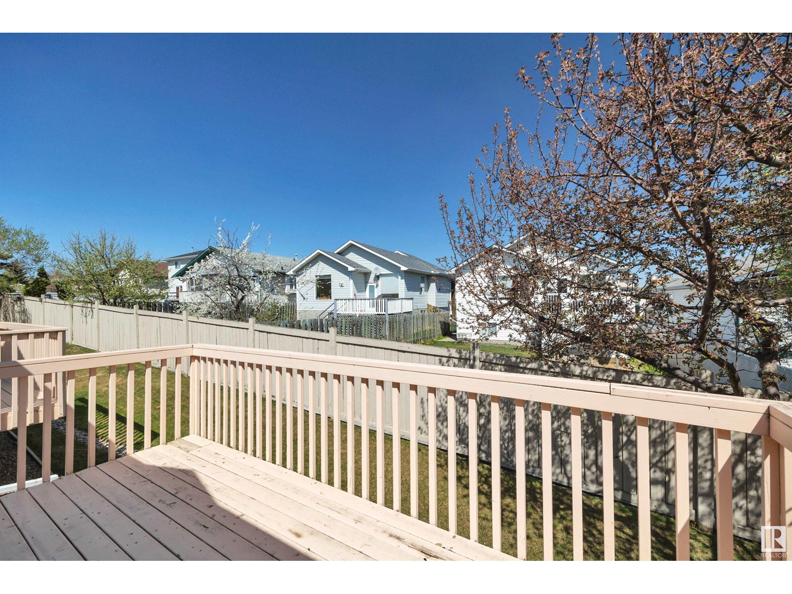 Photo 23 of 43 14428 Miller Bv Nw, Edmonton AB