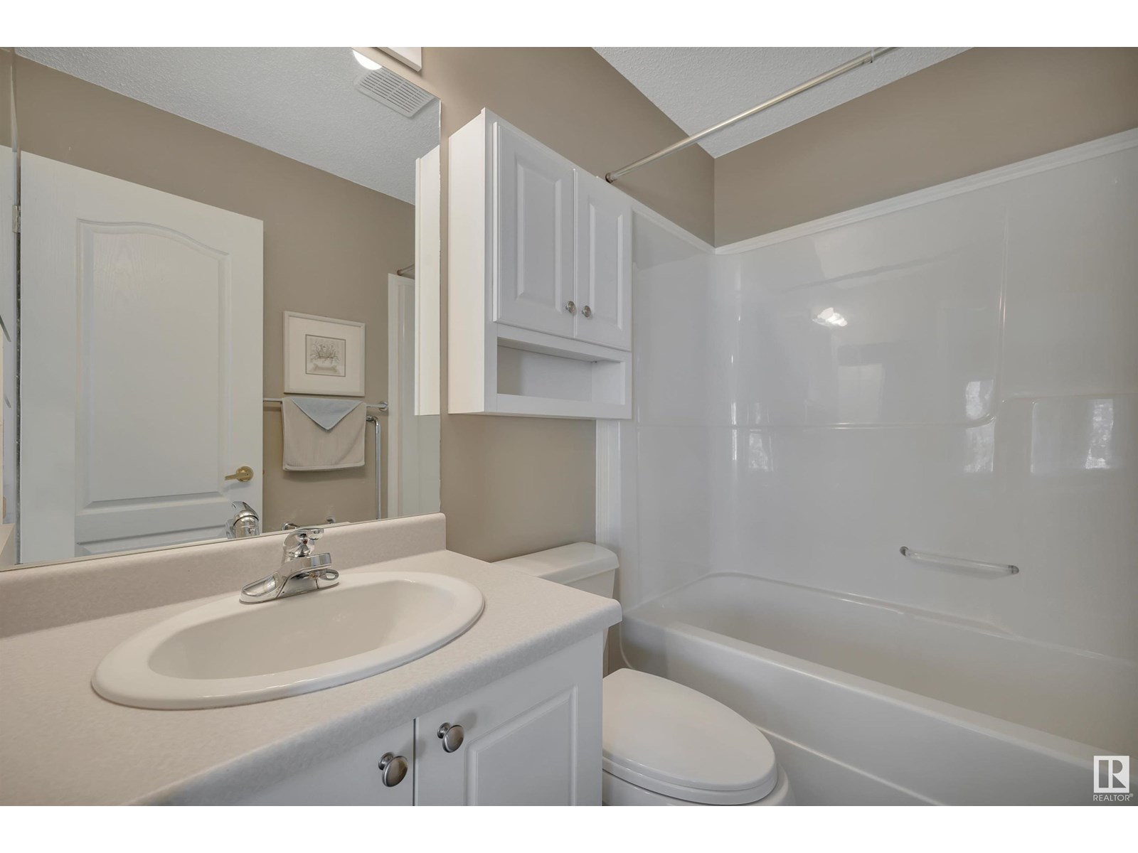 Photo 13 of 43 14428 Miller Bv Nw, Edmonton AB