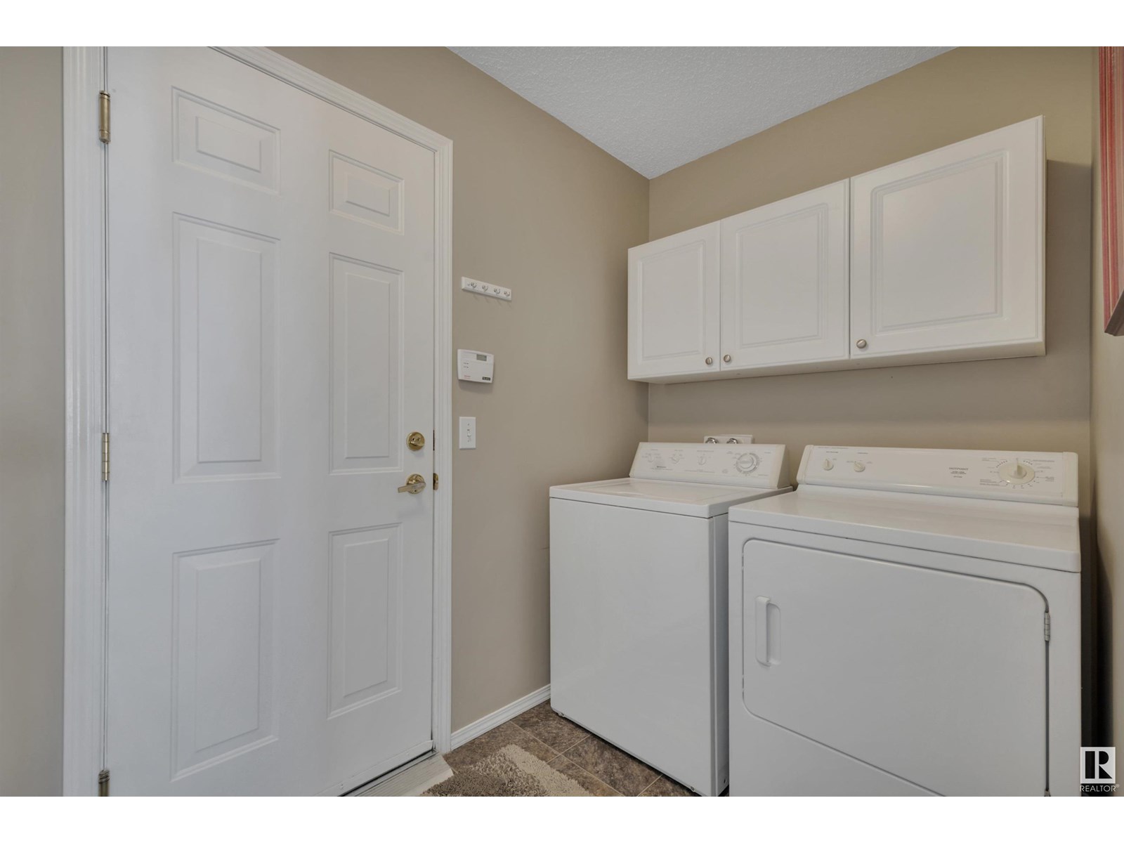 Photo 9 of 43 14428 Miller Bv Nw, Edmonton AB