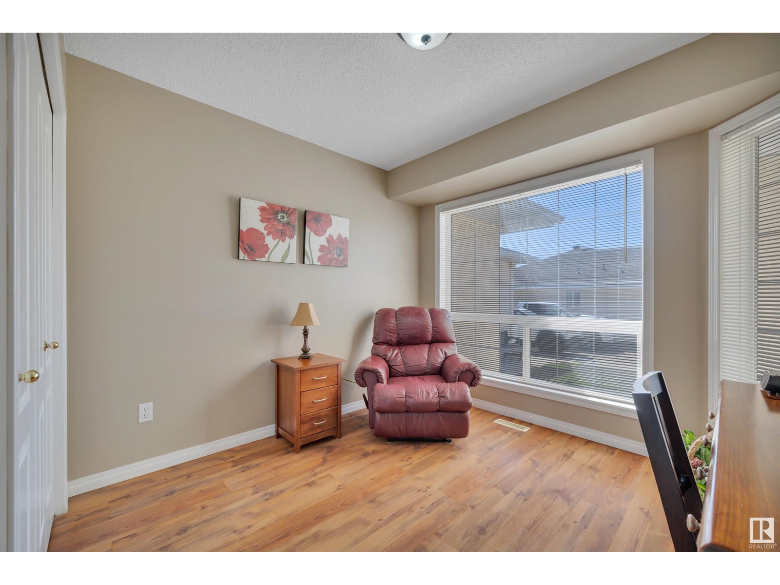 Photo 15 of 43 14428 Miller Bv Nw, Edmonton AB