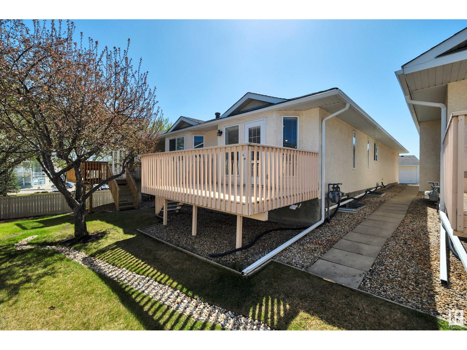 Photo 25 of 43 14428 Miller Bv Nw, Edmonton AB