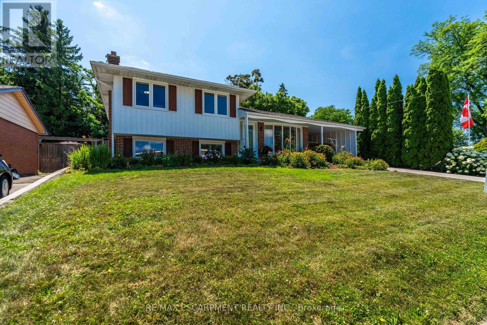 Photo 37 of 179 Buckingham Drive, Hamilton ON