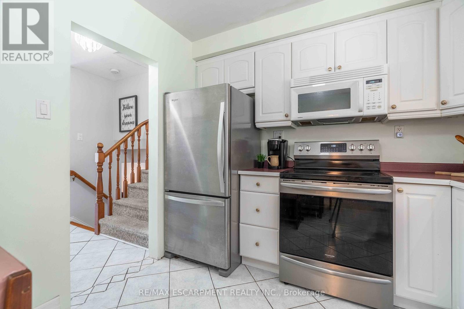 Photo 32 of 179 Buckingham Drive, Hamilton ON