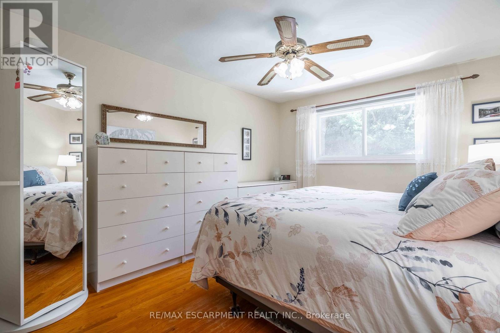 Photo 36 of 179 Buckingham Drive, Hamilton ON
