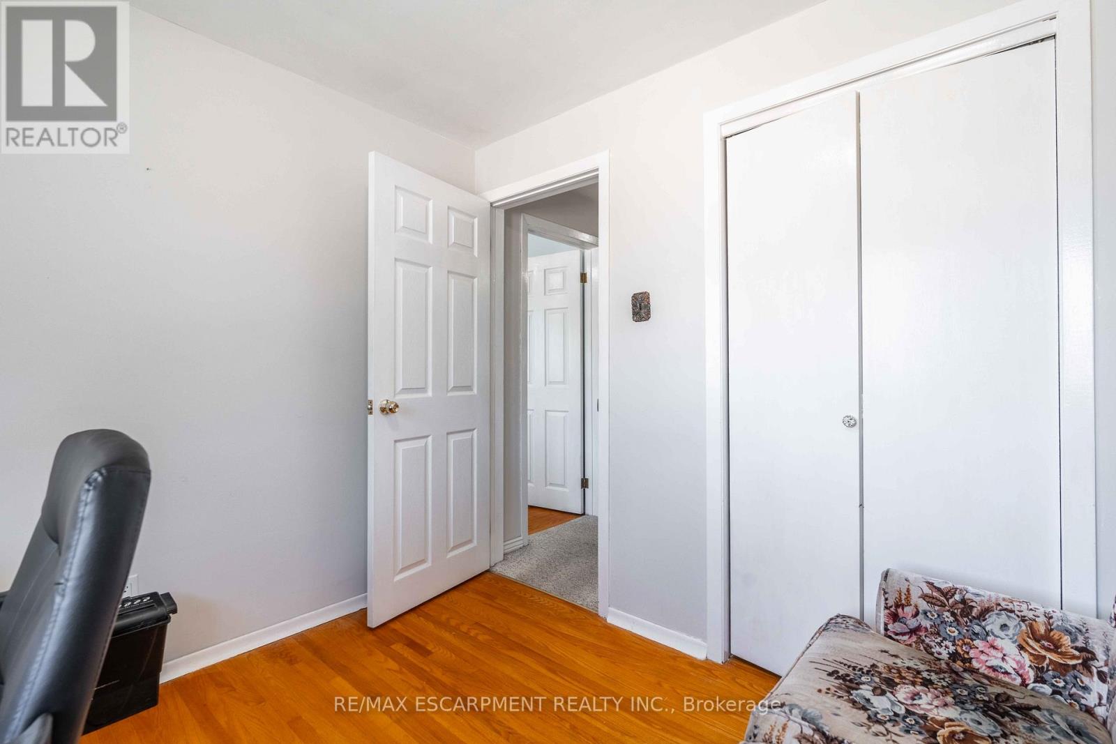 Photo 5 of 179 Buckingham Drive, Hamilton ON