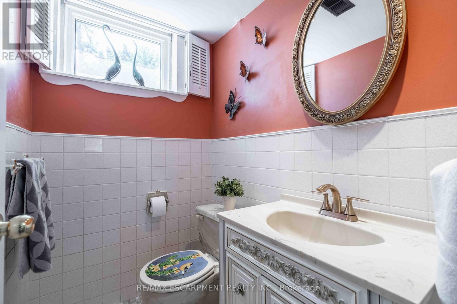 Photo 18 of 179 Buckingham Drive, Hamilton ON