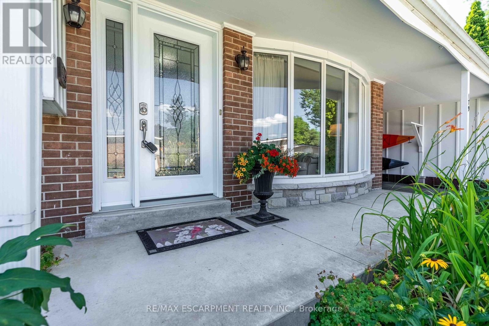 Photo 21 of 179 Buckingham Drive, Hamilton ON