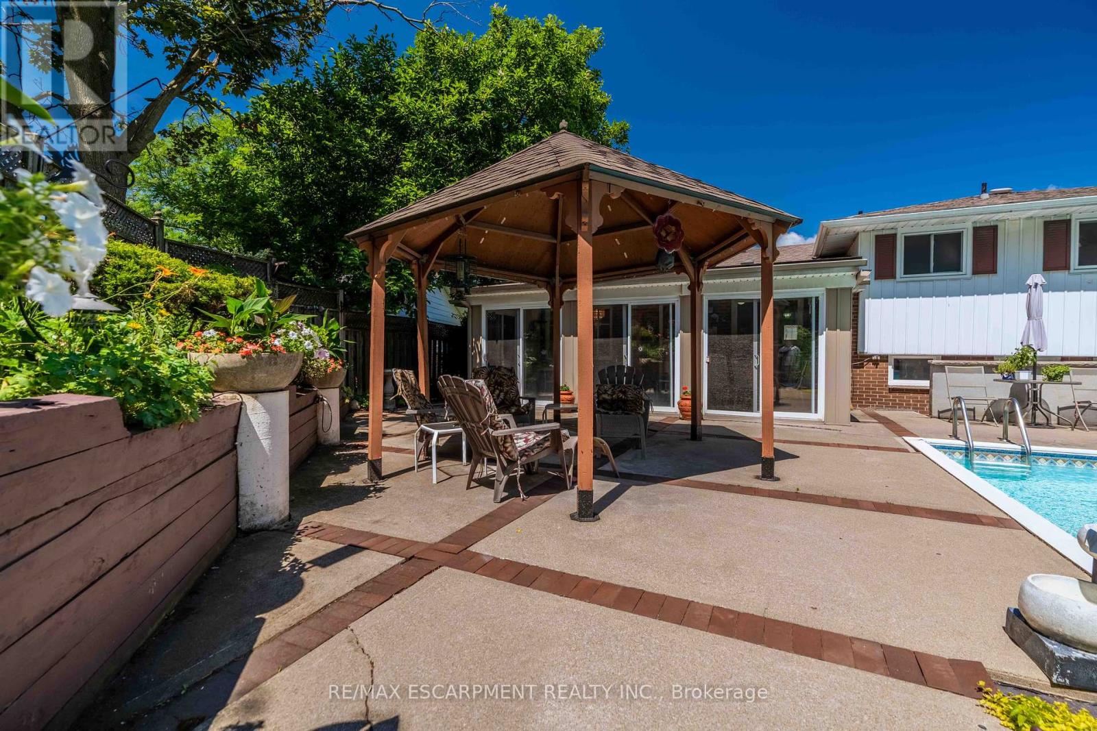 Photo 24 of 179 Buckingham Drive, Hamilton ON