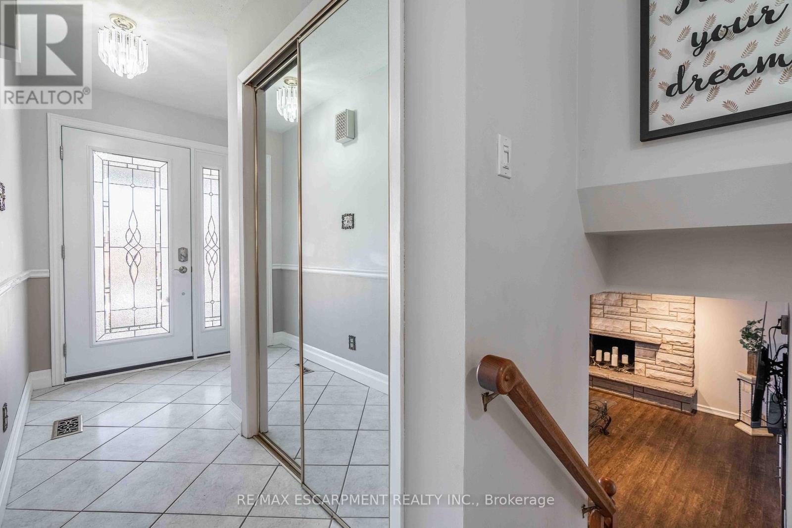 Photo 44 of 179 Buckingham Drive, Hamilton ON